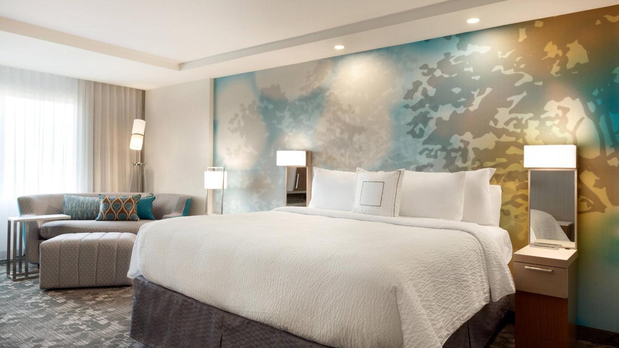 Courtyard By Marriott Boston Dedham/Westwood Hotel Ngoại thất bức ảnh