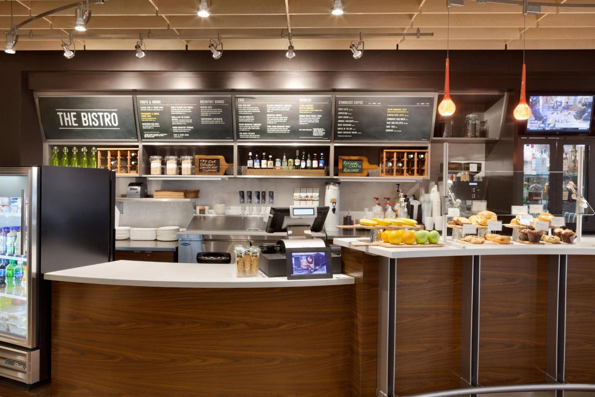 Courtyard By Marriott Boston Dedham/Westwood Hotel Ngoại thất bức ảnh