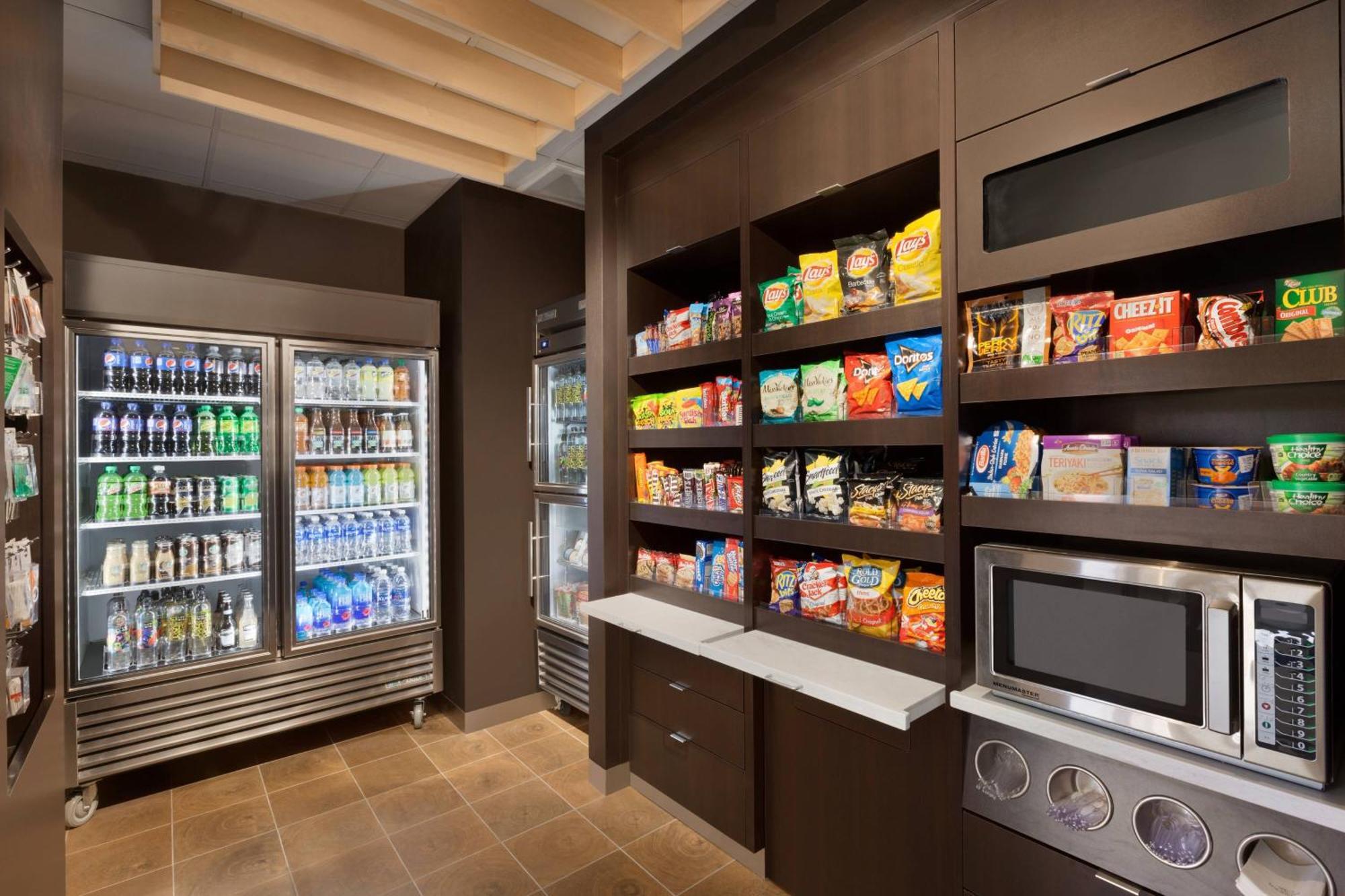 Courtyard By Marriott Boston Dedham/Westwood Hotel Ngoại thất bức ảnh